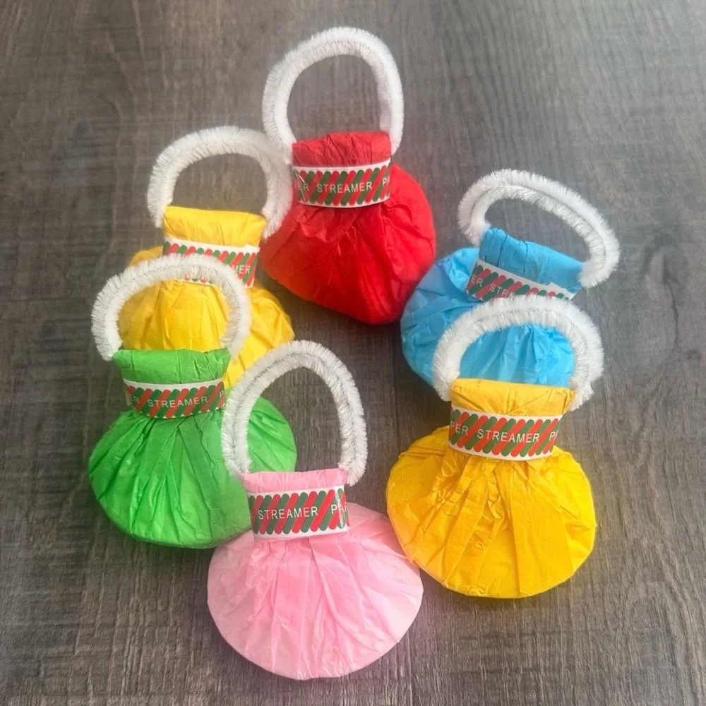 💞 New Pack of 6 Colorful Swirl Streamer Popper Party Favors